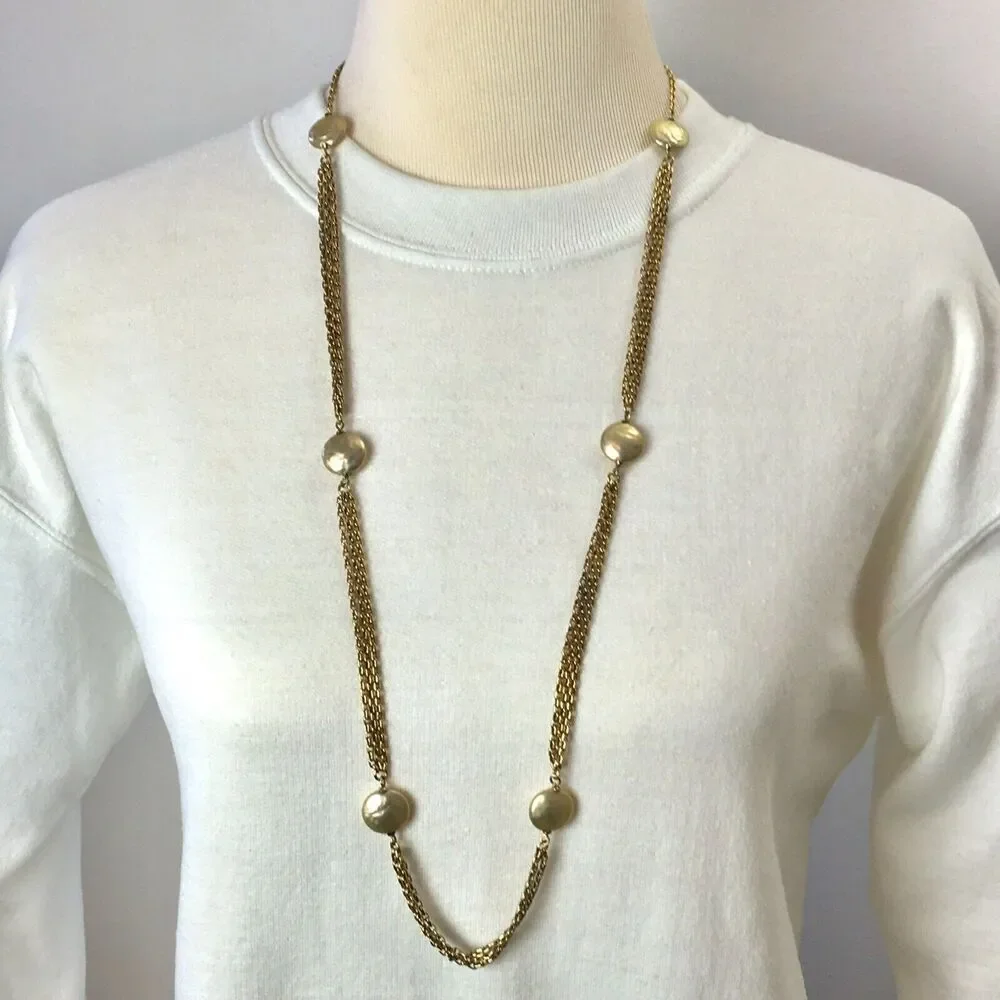 Anne Klein Vintage AK Faux Button Pearl Gold Tone Chain 36in Rope Necklace